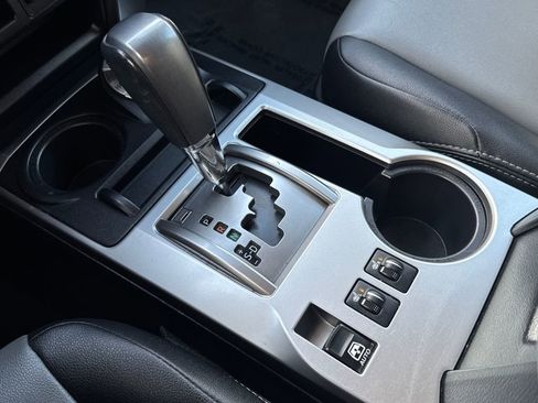 Used 2022 Toyota 4Runner SR5 Premium image 28