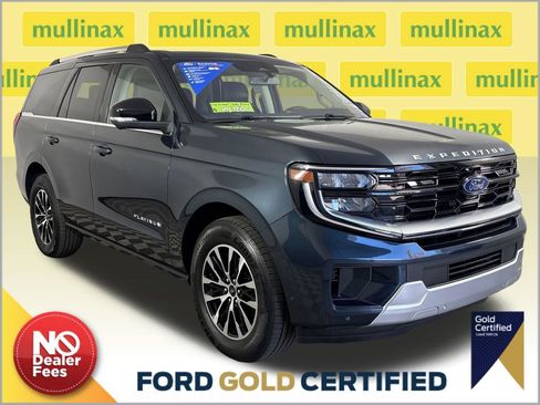 Certified 2025 Ford Expedition Platinum image 1