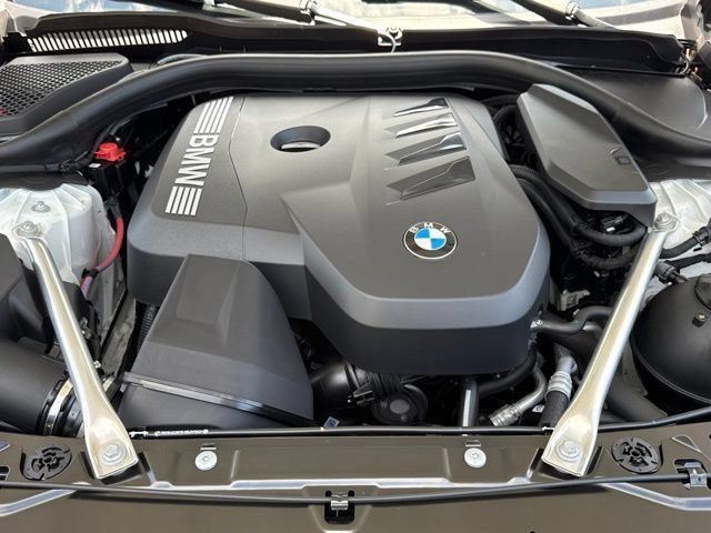 Used 2026 BMW 530i w/ M Sport Package RWD image 33