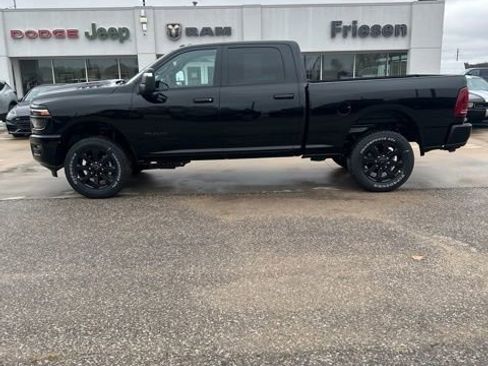 New 2026 RAM 2500 Laramie w/ Night Edition AWD/4WD image 9