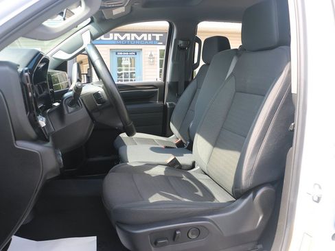 Used 2025 Chevrolet Silverado 2500 LT w/ Convenience Package AWD/4WD image 10