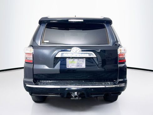 Used 2018 Toyota 4Runner Limited AWD/4WD image 7