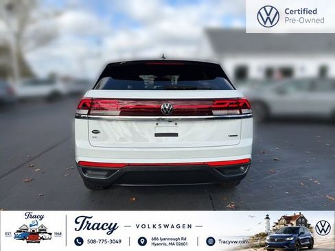 Certified 2024 Volkswagen Atlas Cross Sport SE AWD/4WD image 8