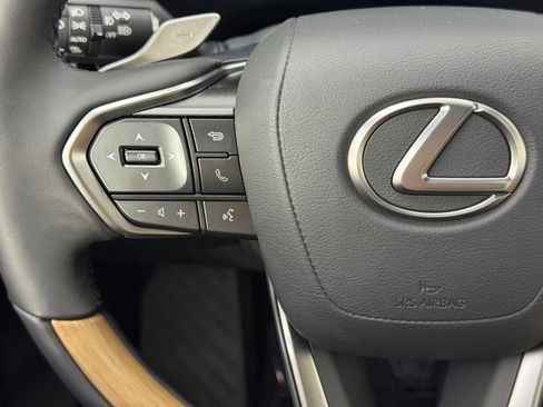 Used 2025 Lexus RX 350 Premium image 22