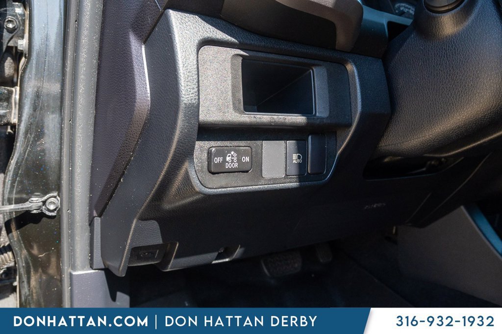 Used 2019 Toyota Tacoma SR5 RWD image 17