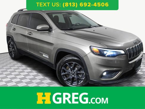 Used 2019 Jeep Cherokee Latitude w/ Popular Appearance Group image 1