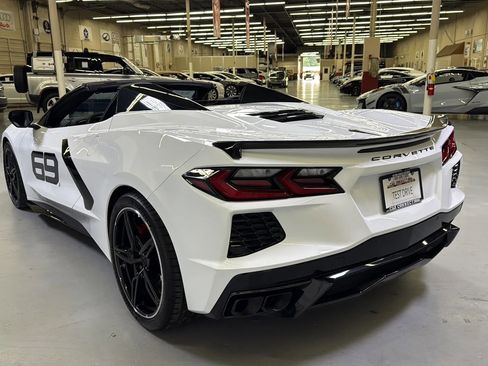 Used 2024 Chevrolet Corvette Stingray Preferred Conv w/ 2LT RWD image 8