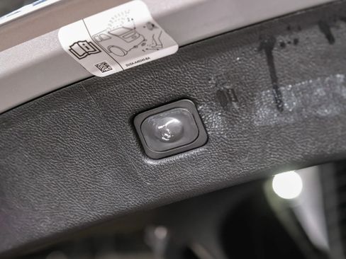 Used 2018 Ford Edge Titanium w/ Technology Package image 62