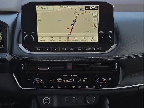 Used 2023 Nissan Rogue Platinum w/ Platinum Premium Package image 13