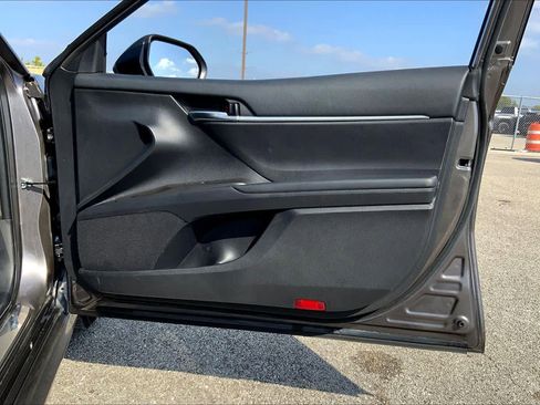 Certified 2023 Toyota Camry LE image 21