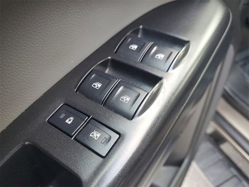 Used 2016 Chevrolet Colorado W/T w/ WT Convenience Package image 17