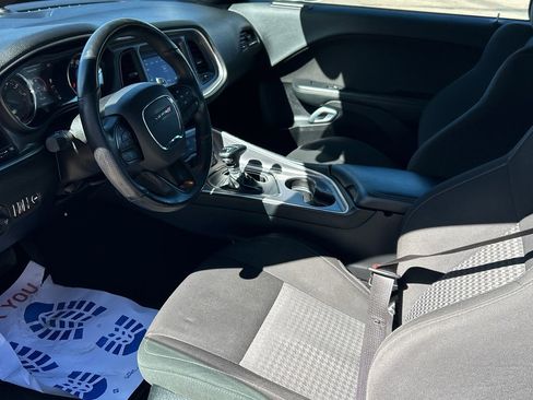 Used 2022 Dodge Challenger GT image 9