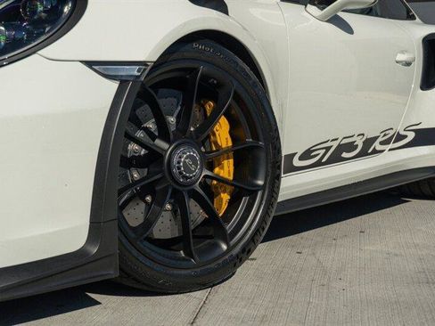 Used 2019 Porsche 911 GT3 RS w/ Weissach Package image 23