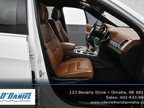 Used 2019 Jeep Grand Cherokee Summit AWD/4WD image 43