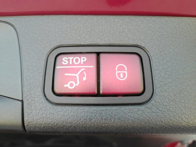 Used 2022 Mercedes-Benz GLB 250 image 25