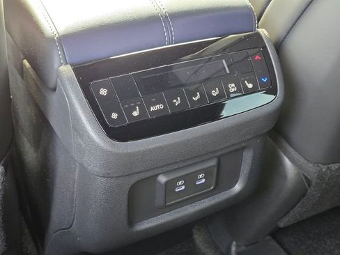 New 2026 INFINITI QX60 Sport image 18