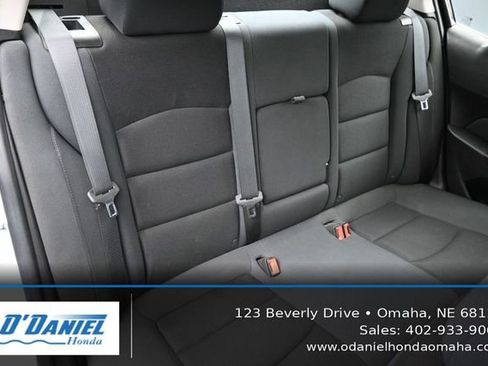 Used 2016 Chevrolet Cruze LT FWD image 37