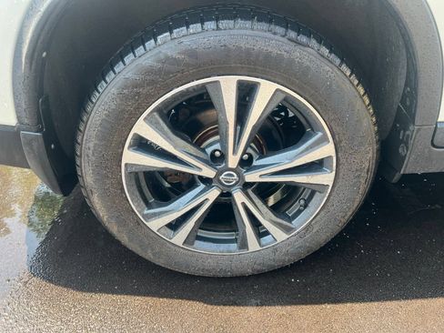 Used 2020 Nissan Rogue SV AWD/4WD image 8