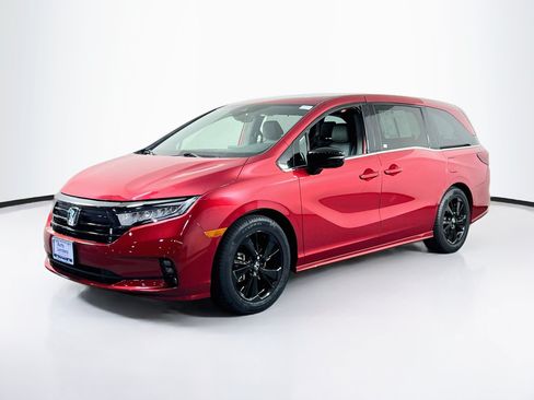 Used 2023 Honda Odyssey Sport image 1