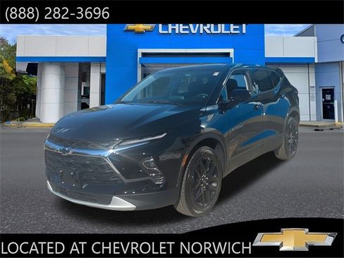 New 2025 Chevrolet Blazer LT w/ Driver Confidence Package image 1