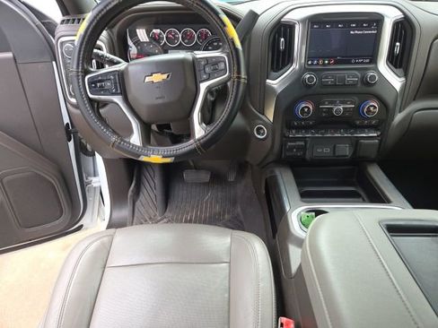 Used 2020 Chevrolet Silverado 2500 LTZ w/ LTZ Texas Edition image 9