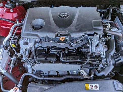 Used 2019 Toyota Camry LE image 22