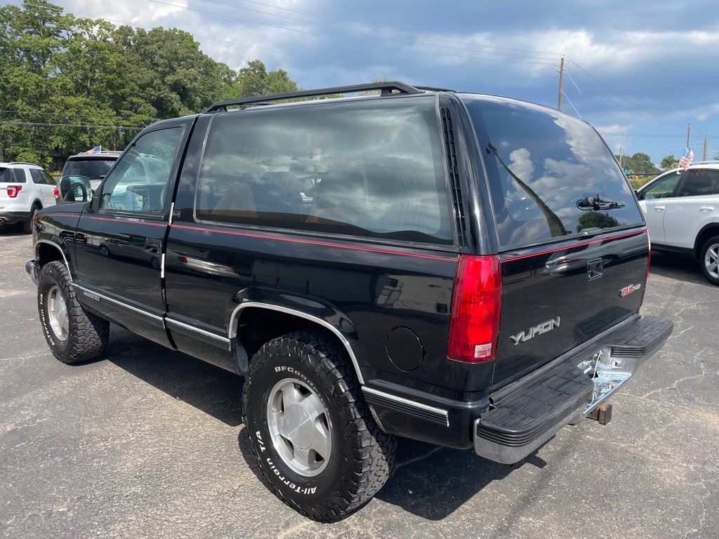 Used 1992 GMC Yukon 4WD 2-Door image 4