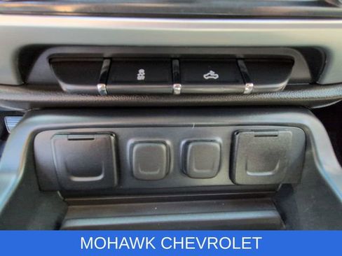Used 2017 GMC Sierra 1500 SLE w/ Elevation Edition AWD/4WD image 34