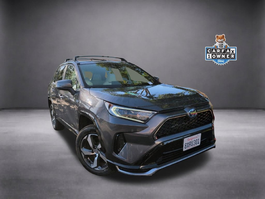 Used 2021 Toyota RAV4 SE w/ Weather & Moonroof Package AWD/4WD image 2