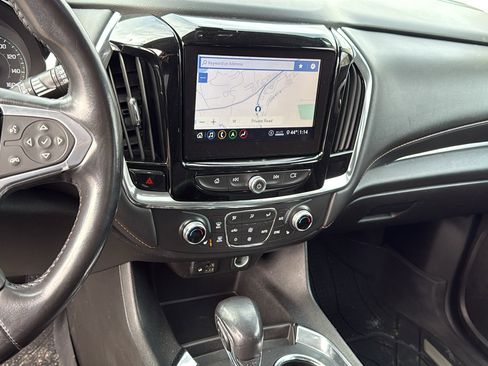 Used 2021 Chevrolet Traverse RS image 22