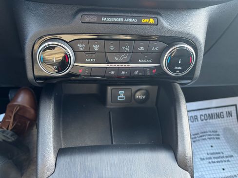 Used 2022 Ford Escape SEL image 14