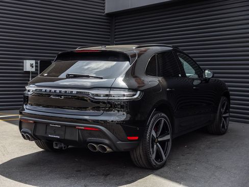 Certified 2023 Porsche Macan S AWD/4WD image 10