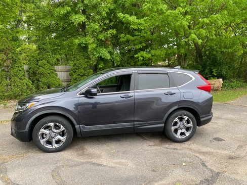 Used 2017 Honda CR-V EX image 2