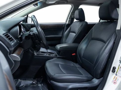 Used 2019 Subaru Outback 3.6R Limited w/ Popular Package #2 AWD/4WD image 22