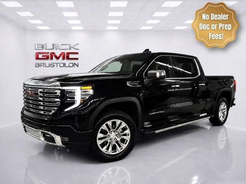 Used 2025 GMC Sierra 1500 Denali AWD/4WD image 1