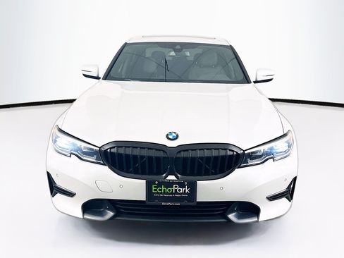 Used 2021 BMW 330i Sedan w/ Driving Assistance Package RWD image 2