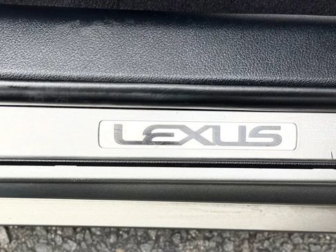 Used 2016 Lexus IS 200t w/ F Sport Package RWD image 39