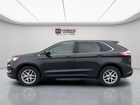 Used 2024 Ford Edge SEL image 7