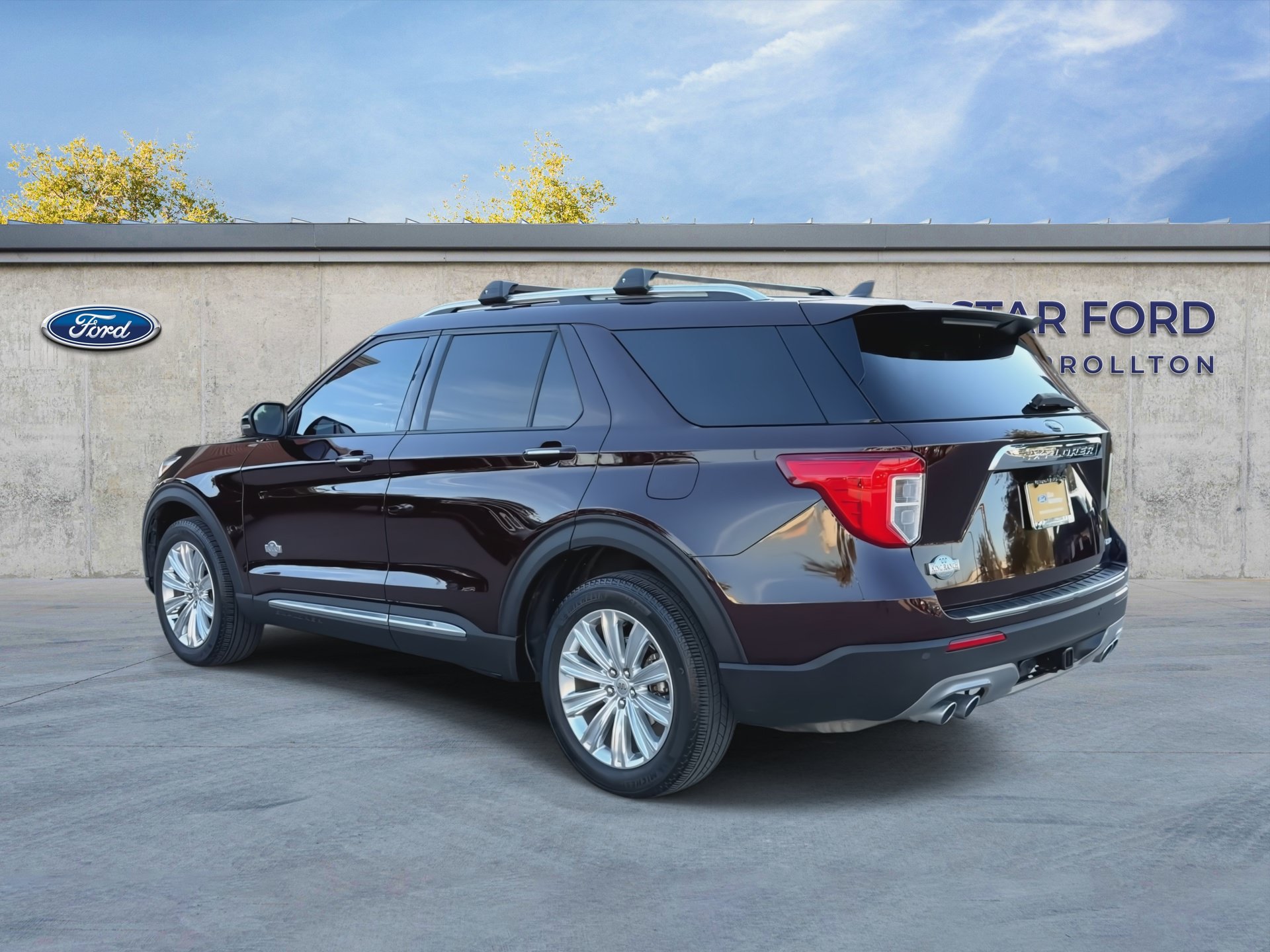 Certified 2023 Ford Explorer King Ranch w/ Technology Package AWD/4WD image 6