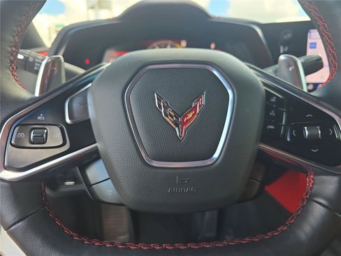 Used 2023 Chevrolet Corvette Stingray Preferred Cpe w/ Z51 Performance Package RWD image 17