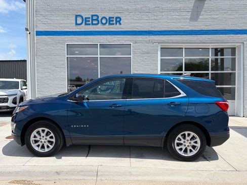 Used 2020 Chevrolet Equinox LT AWD/4WD image 2