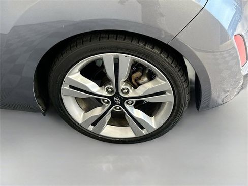 Used 2016 Hyundai Veloster w/ Option Group 03 image 29