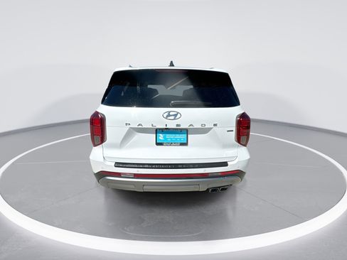 Used 2024 Hyundai Palisade Limited AWD/4WD image 7