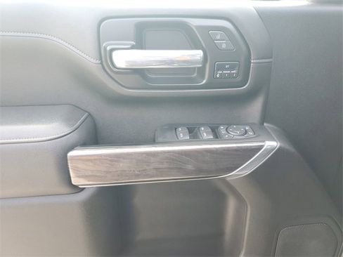 Certified 2022 Chevrolet Silverado 2500 LTZ w/ LTZ Texas Edition image 21