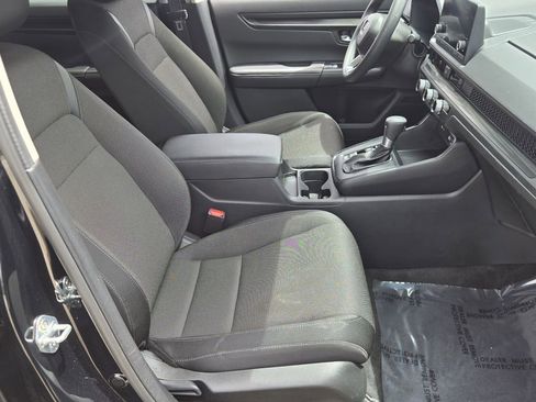 Used 2025 Honda CR-V LX image 17