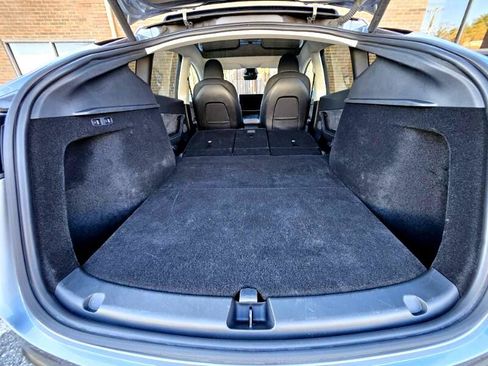 Used 2023 Tesla Model X image 74