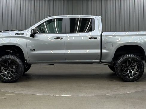 Used 2026 Chevrolet Silverado 1500 LT Trail Boss w/ LT Trail Boss Premium Package AWD/4WD image 2