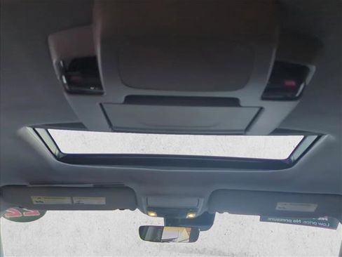 Used 2022 Honda Pilot Elite image 21