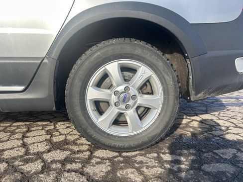 Used 2012 Volvo XC70 3.2 image 23