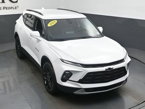 Used 2024 Chevrolet Blazer LT w/ Sound & Technology Package AWD/4WD image 47